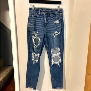 American Eagle Hi-Rise Mom Jeans